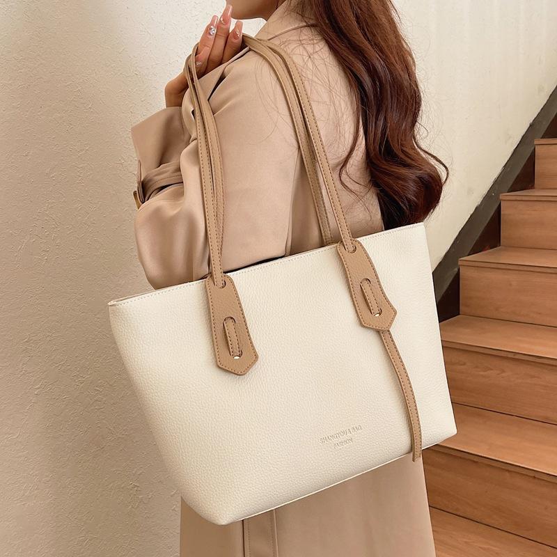 Foreign girl tote bag ins 2025 versatile trend personalized shoulder messenger bag college simple handbag