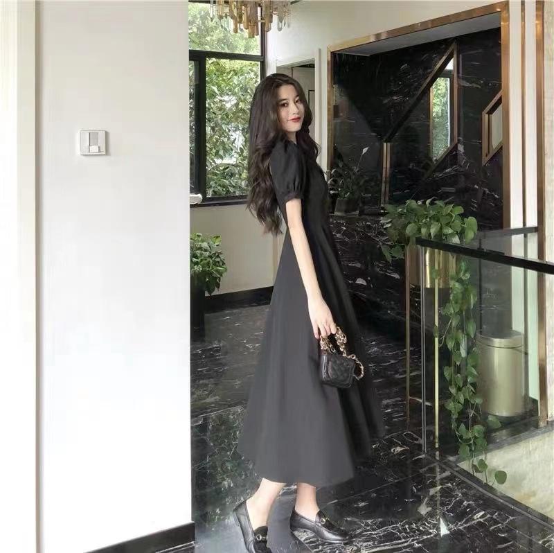 Elegant Retro French Hepburn Style Summer Dress with Slimming Waist and Puff Sleeves