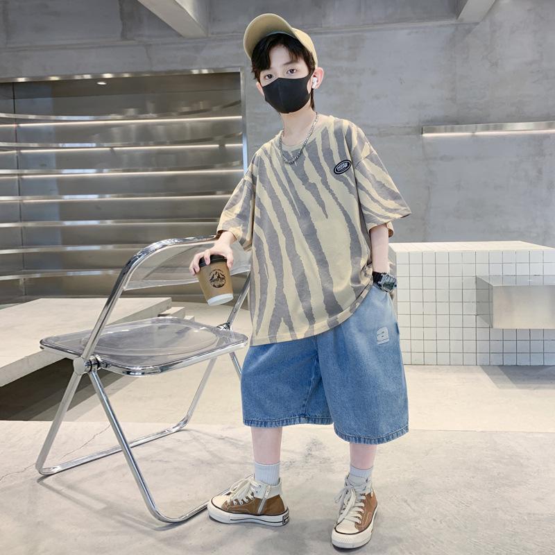 

Детский модный повседневный комплект 2025 года, летний комплект из тонкой красивой футболки с короткими рукавами для мальчиков 170cm