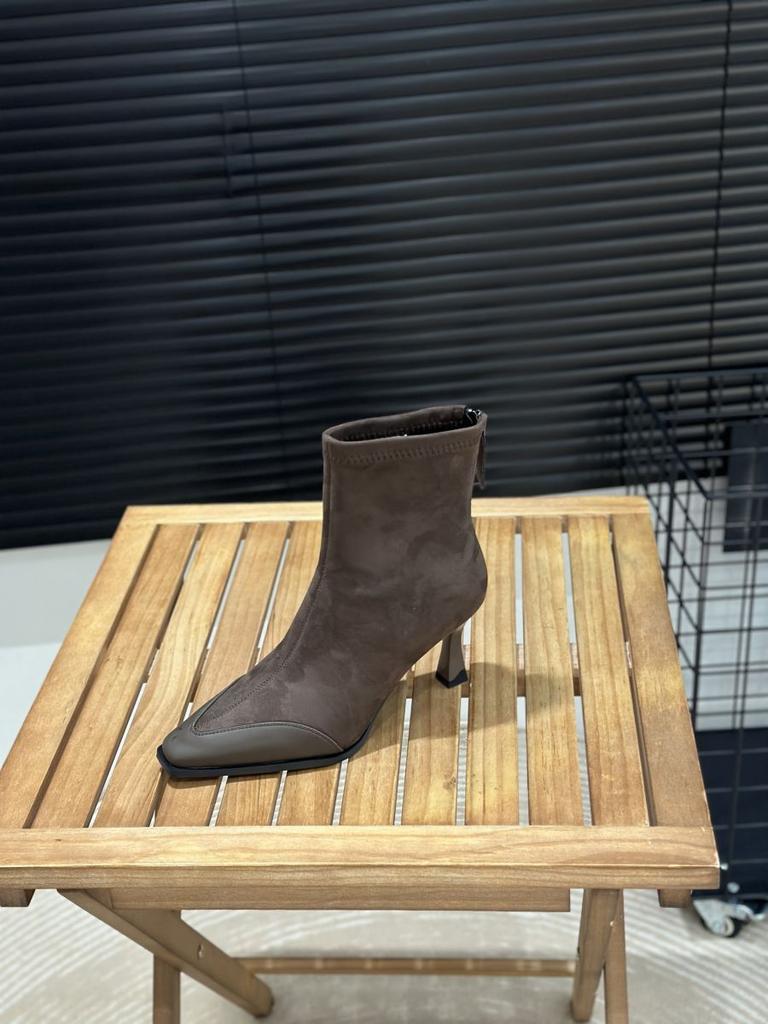 Short boots women's autumn and winter 2025 new fashion versatile suede pointed thin heel high heel boots with skirt fashion boots