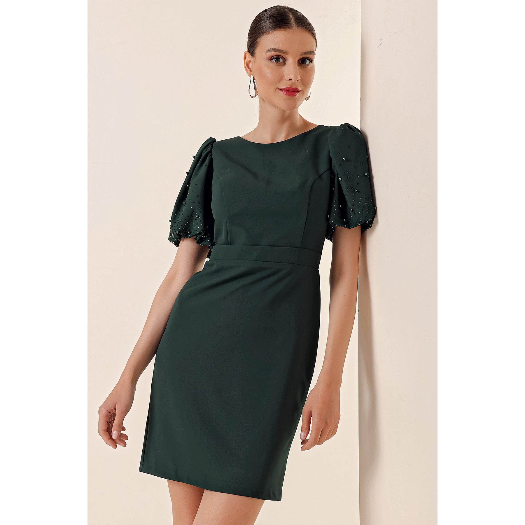 

Платье с круглым вырезом и подкладкой с пышными рукавами и бусинами