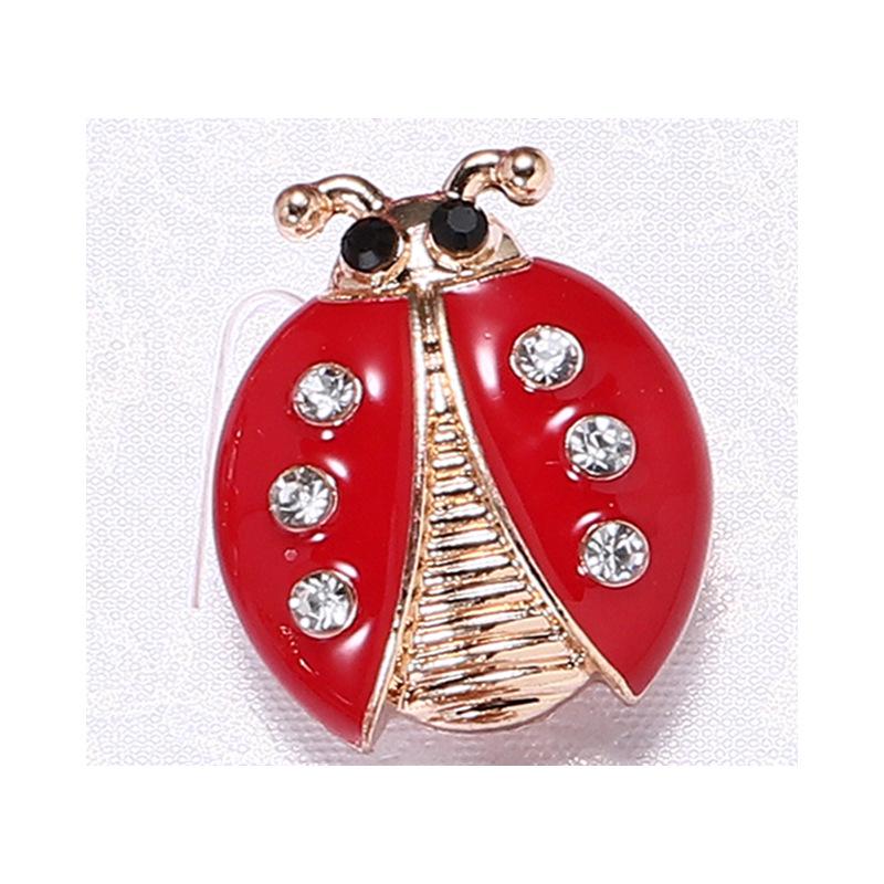 Creative Cartoon Ladybug Brooch - Versatile Beetle Pin for Fashionable Shirt Accessories