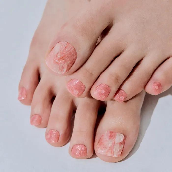 

Гель-педикюр с персиками из Джорджии