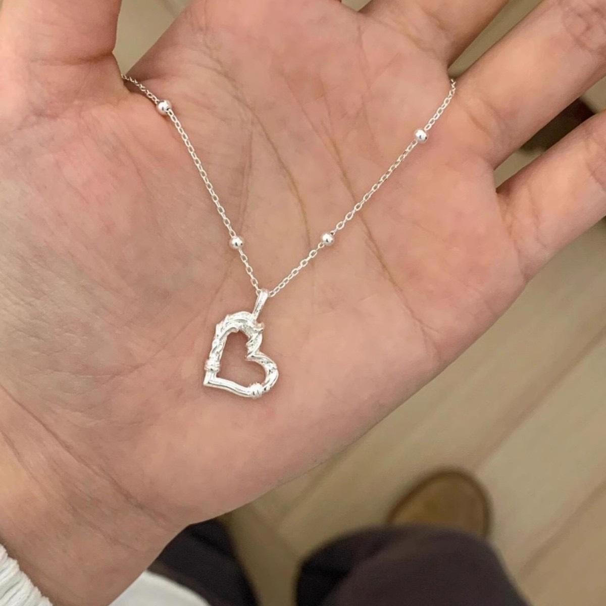 

Ожерелье Love Женское легкое, роскошное, нишевое, дизайн Высококачественная цветочувствительная подвеска в форме сердца Простой темперамент Цепочка для ключицы