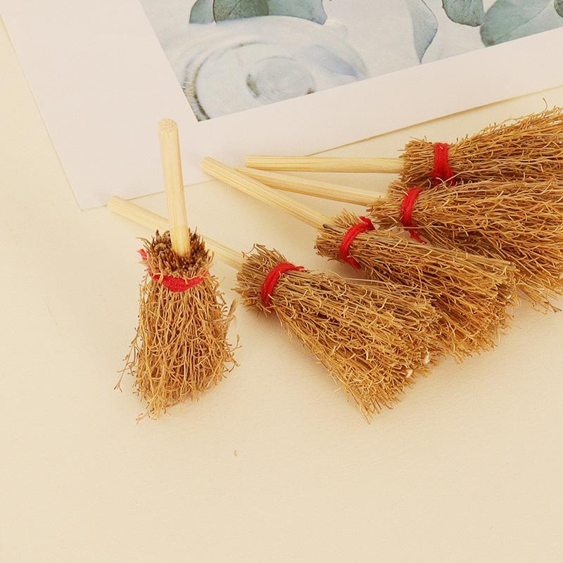 Dollhouse Miniature Cleaning Set: Broom, Dustpan, and Mop Accessories