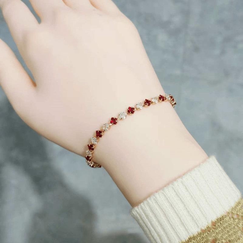 Korean Green Zircon Women's Bracelet - Trendy, Versatile, Sweet & Cool Style Hand Accessory
