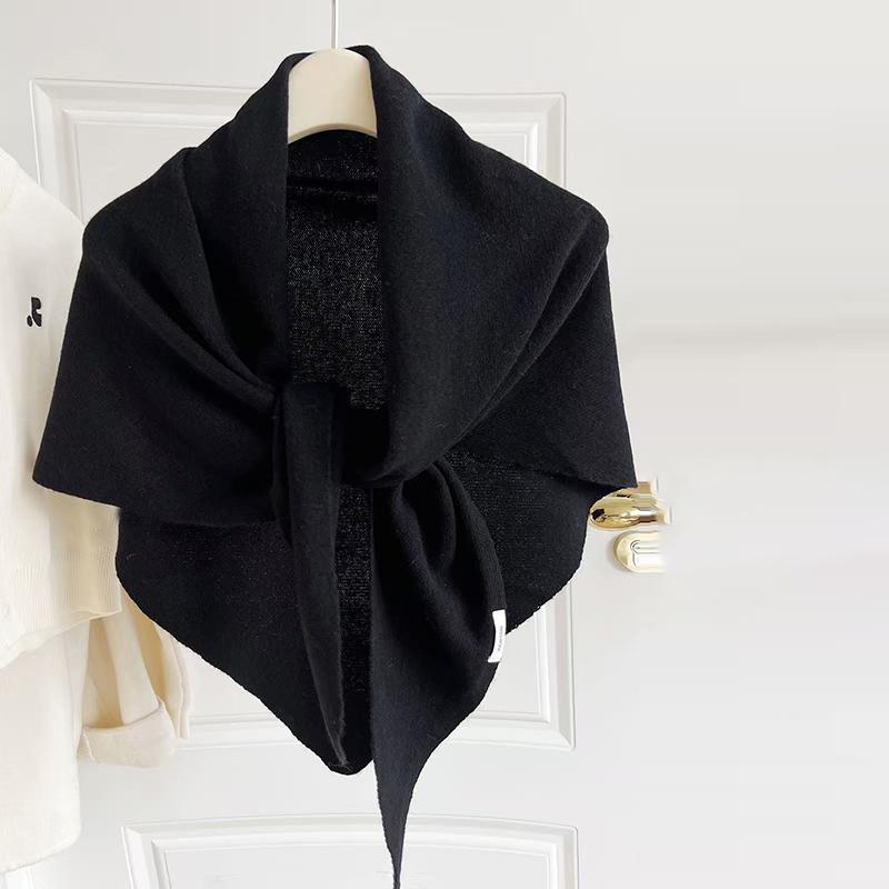 Retro British Triangle Women's Scarf Winter Versatile Super Cozy Scarf Women Comfortable Gentle Sweet Korean Style Muffler