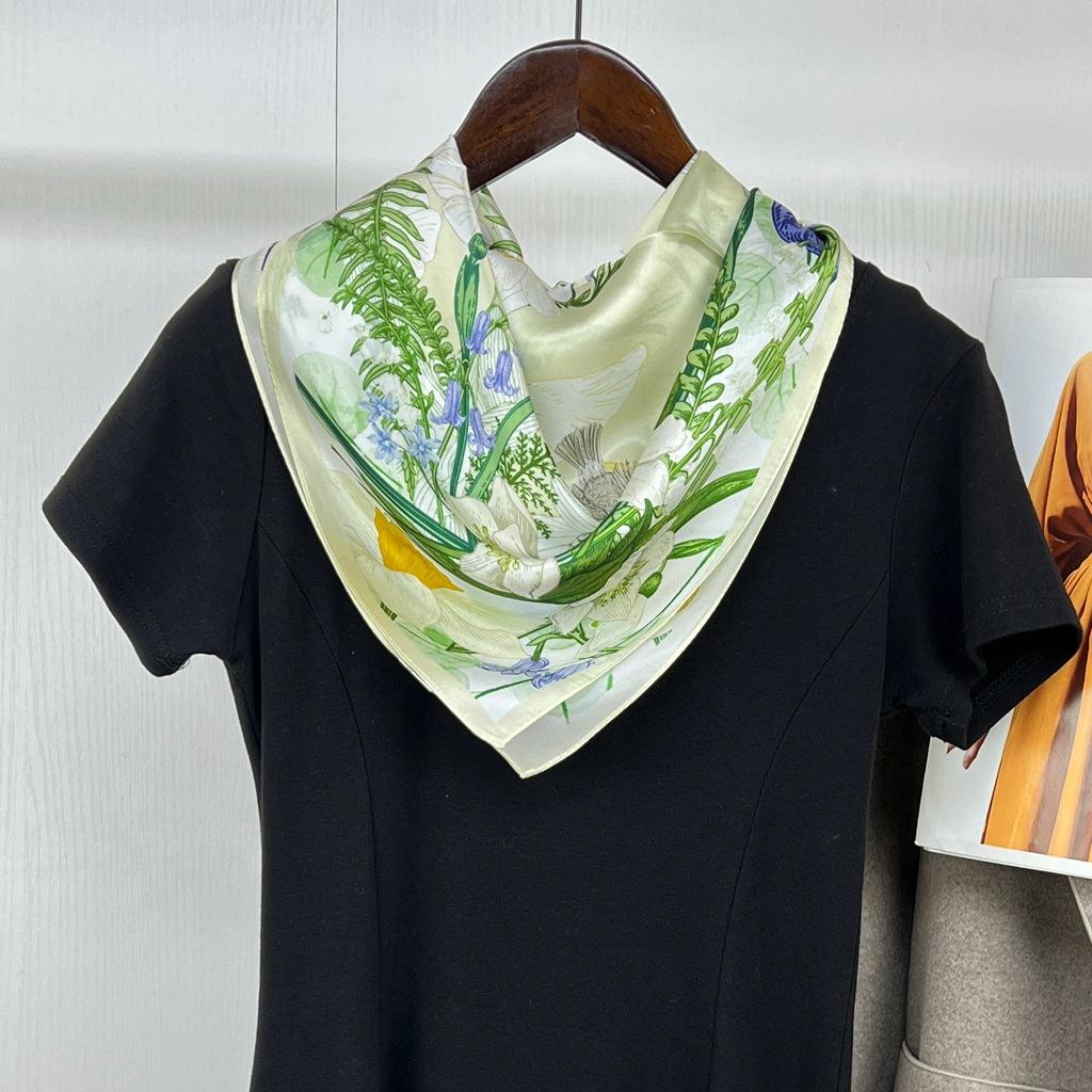 Pañuelo Cuadrado de 70 cm Pañuelo de Seda Accesorios para Mujer Pañuelo de Decoración Profesional Pañuelo Casual de Verano con Protección Solar Pañuelo para la Cabeza