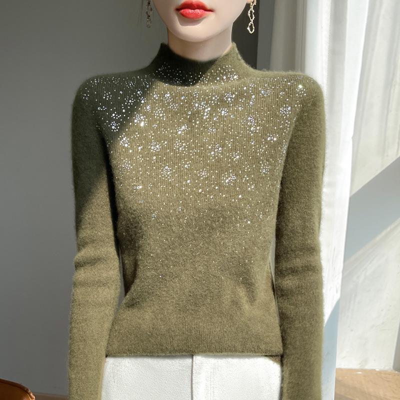 2025 Autumn/Winter Women's Rhinestone Ribbed Knit Sweater: Stylish Long-Sleeve, Half-High Neck, Loose Fit.