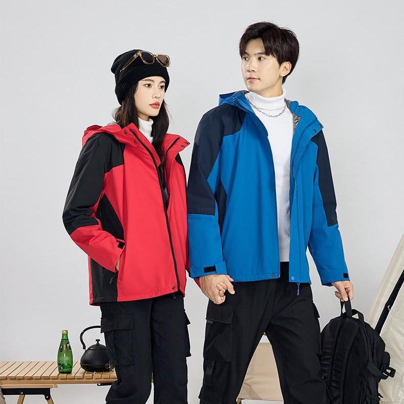 Unisex Waterproof Thick Hooded Jacket for Spring & Autumn - Customizable Mountaineering Apparel with Logo Printing.