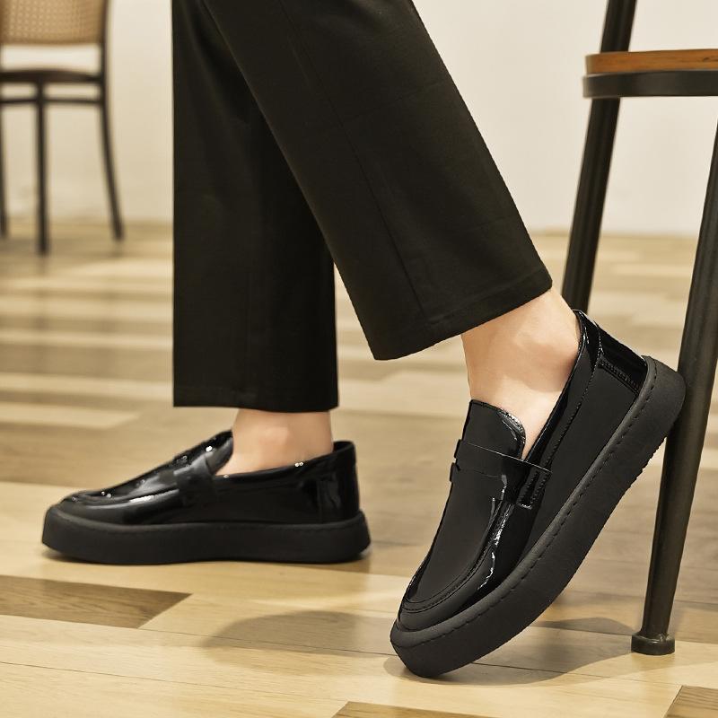 Loafers Men Leather Shoes Thick-soled British Style Black Formal Shoes Fashion Luxury Slip-On Casual Shoes Men Big Size Sneakers
