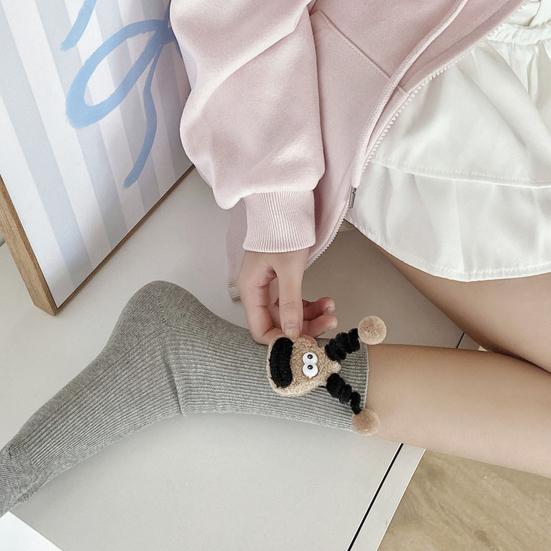 1 Pereche Șosete de Podea Design Păpușă 3D Șosete cu Deschidere Elastică Lungime Medie Potrivire Glezne Calde Respirabile Șosete pentru Studenți