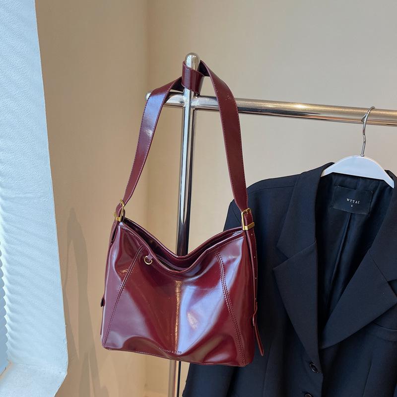 Premium Bag Women's Maillard Messenger Bag New Commuter Retro Tote Bag Large Capacity Shoulder Women's Bag Bag