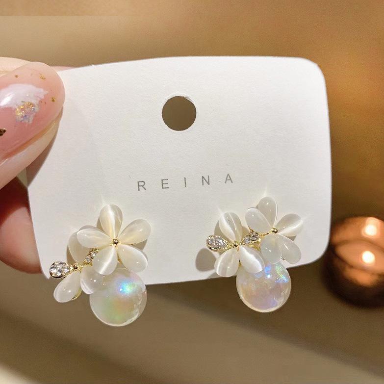 Trendy 2022 Crystal Cat s Eye Flower Pearl Earrings for Women - Elegant and Popular Douyin Style Accessories