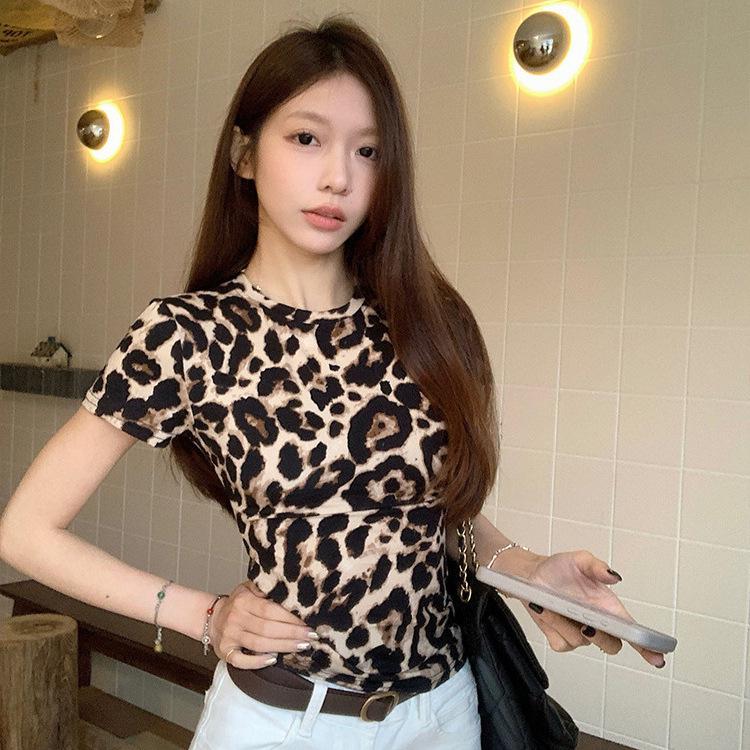 Women's Leopard Print Slim Short Sleeve T-shirt - 2026 Summer Fashion, Eye-catching European and American Trendy Base Layer Top