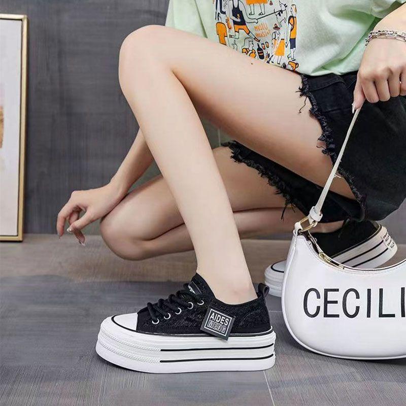 2025 léto nové krajkové síťované prodyšné platformové bílé boty dámské všestranné ležérní síťované boty studentské plátěné boty dámské