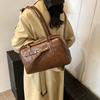 Elegant Brown Casual Handbag For Women Comfortable Large Tote Bag With Trendy Aesthetic Ideal For Everyday