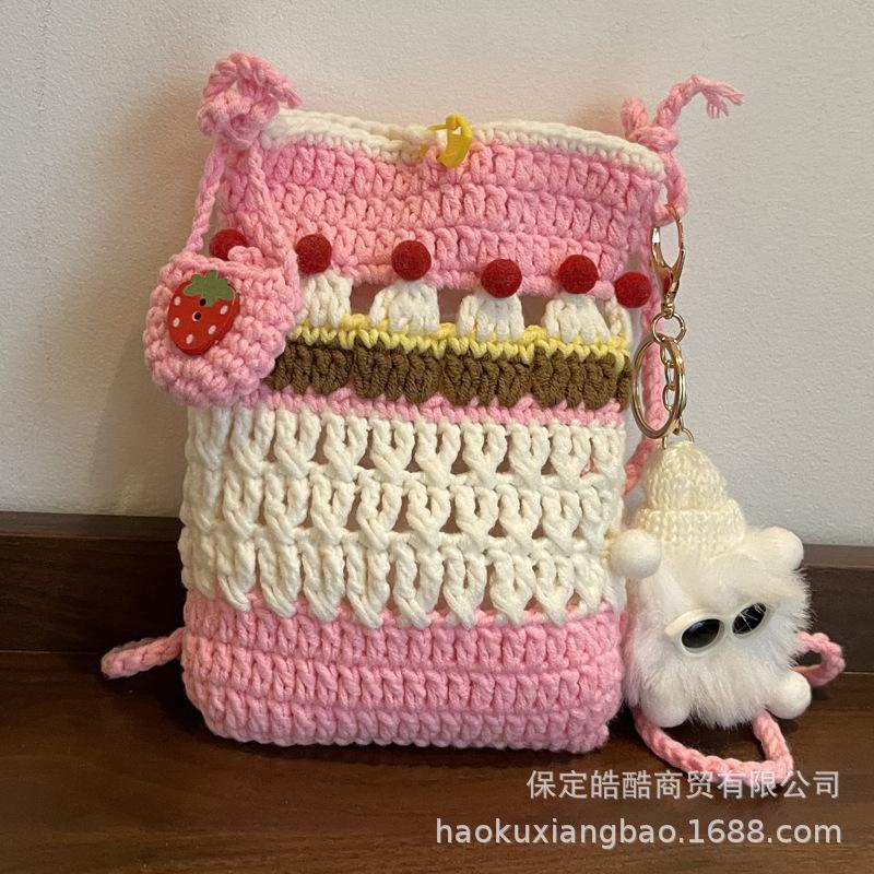 Niche Design Hollow Knitted Woven Bag Women's Summer 2025 New Casual Messenger Bag High-end Bucket Bag