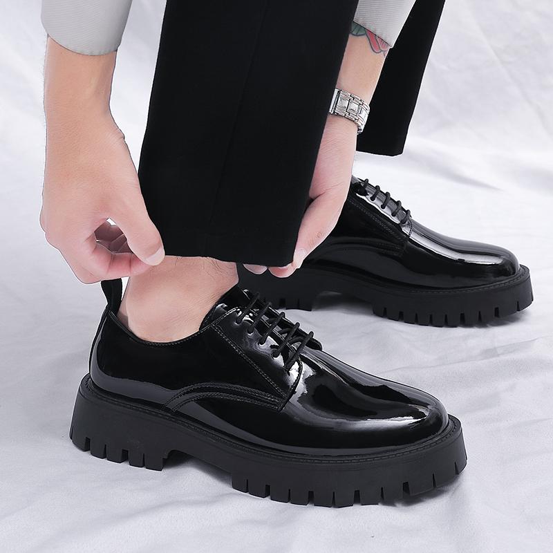 Nowe buty na wysokim obcasie na platformie, zwiększające wzrost o 4 cm, casualowe męskie buty ze skóry lakierowanej, męskie buty Oxford do sukienki, buty na formalną imprezę, ślub