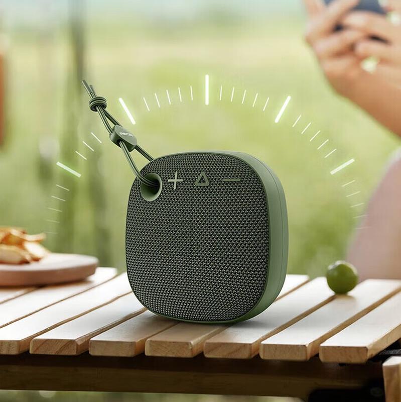Recci RSK-W43 Portable Bluetooth Speaker