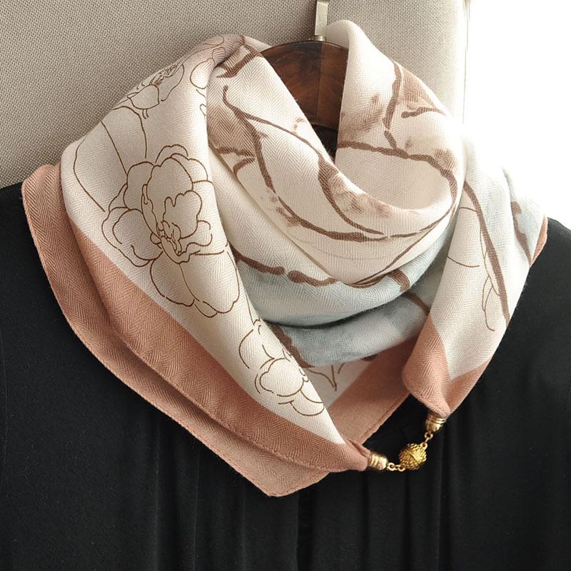 Square Lightweight Neck Scarf with Magnetic Clasp Adjustable Closure Soft Fabric Printed Pattern Elegant Design for Everyday Use