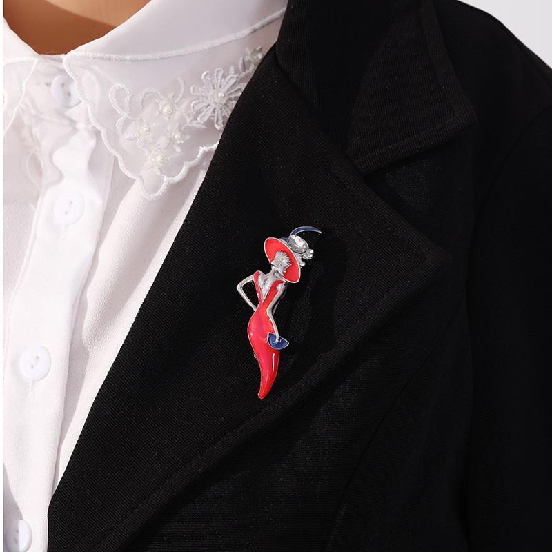 Modern Lady Fashion Brooch With Alloy Material For Party And Celebration Use