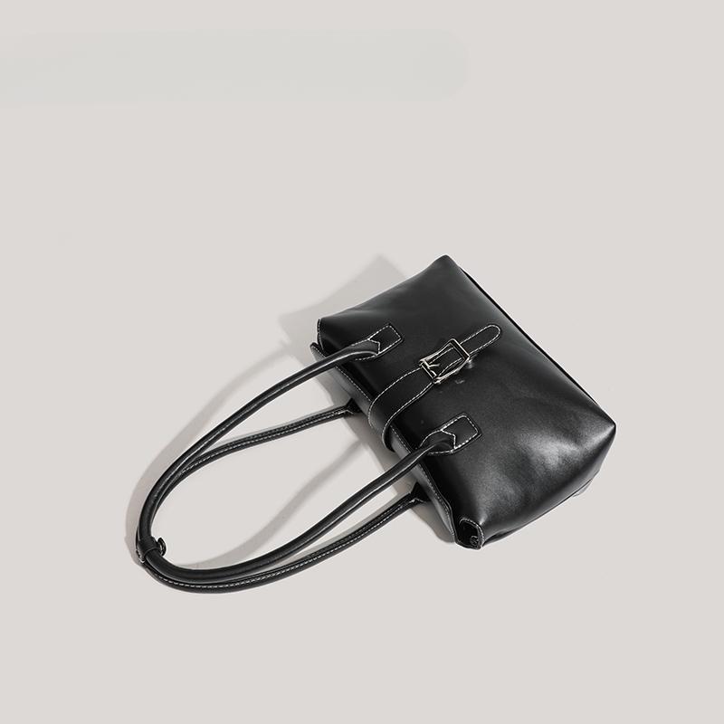 Retro Boston Bag Texture College Style Simple and Versatile Shoulder Bag Commuting Shoulder Bag Women