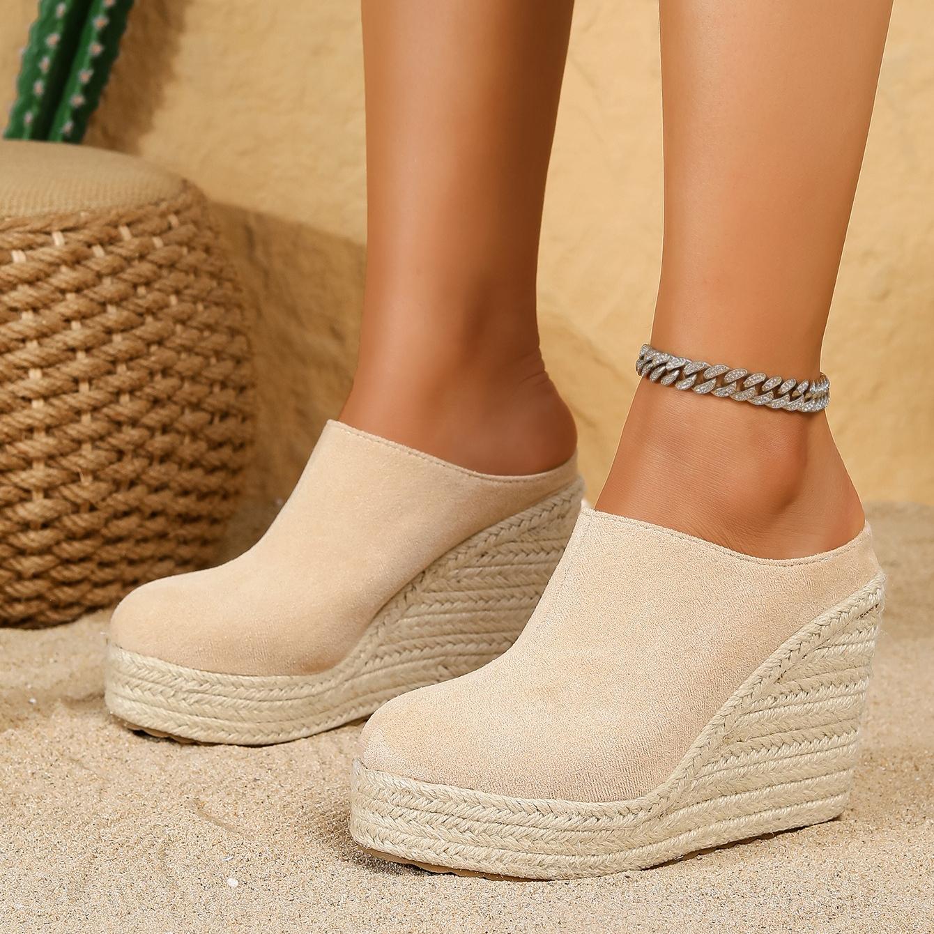 Sieviešu espadrilles mūļi uz platformas ķīļiem