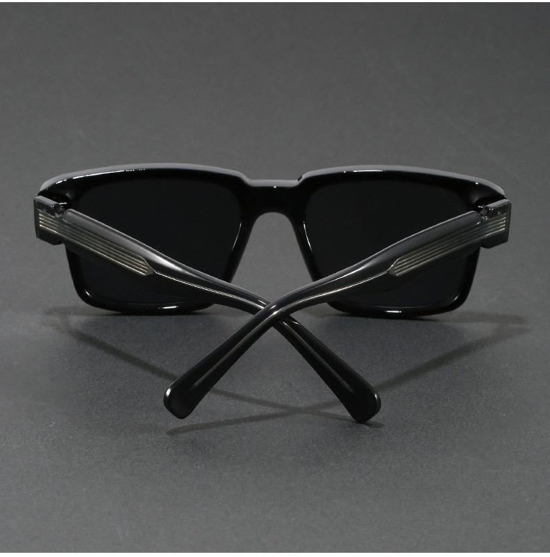 Retro Rectangle Sunglasses for Men Women UV400 Protection Classic Trendy Driving Sun Glasses Outdoor High Quality Travel Glasses