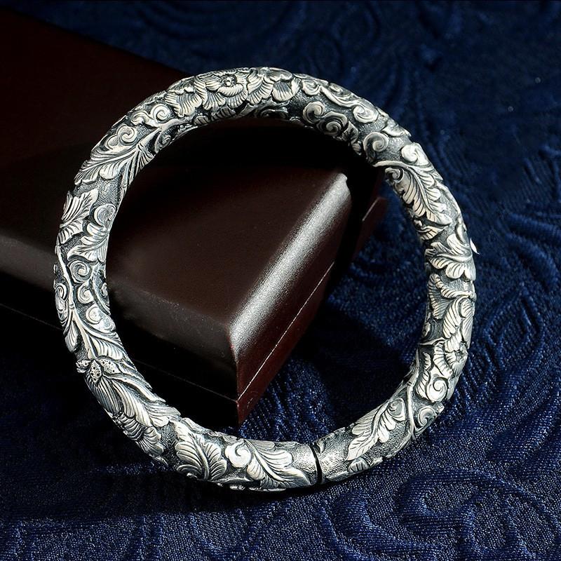 A High-end and Domineering Classic Fashionable Men's Bracelet as a Gift for Boyfriend