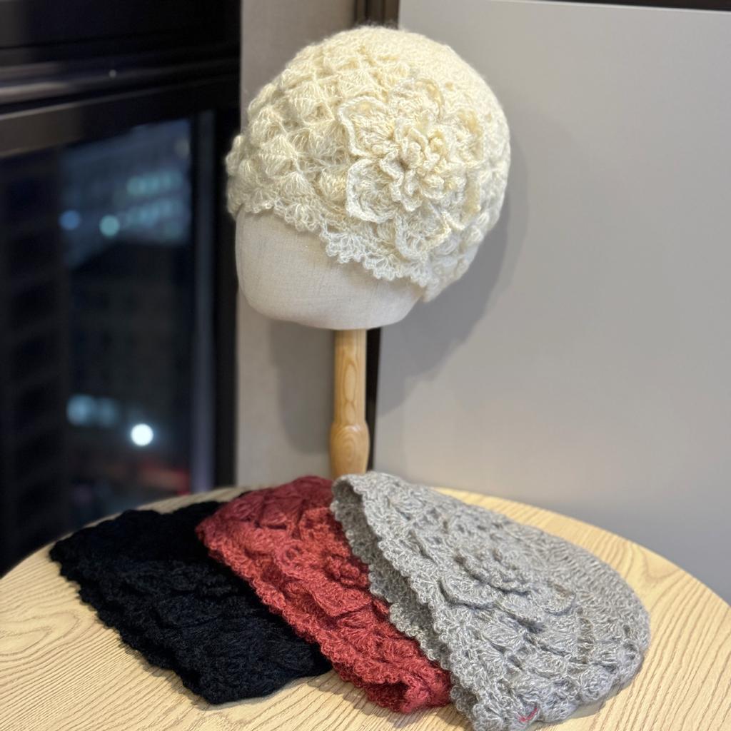 New Hat Women's Autumn and Winter Three Dimensional Flower Baotou Hat Japanese Handmade Crochet Warm Knitted Woolen Hat Melon Skin Hat