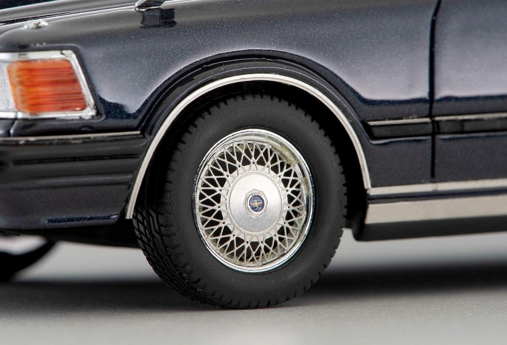 TOMYTEC Ignition Model X TOMYTEC Scale Nissan Gloria HT 280E Navy Blue First Order Limited Finished Product 1/43 T-IG4326 Brougham, (Manufacturer's