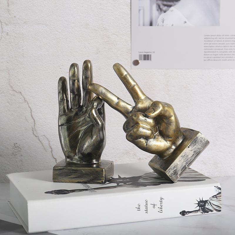 American Retro Hand Gesture Ornament for Home & Coffee Shop Decoration