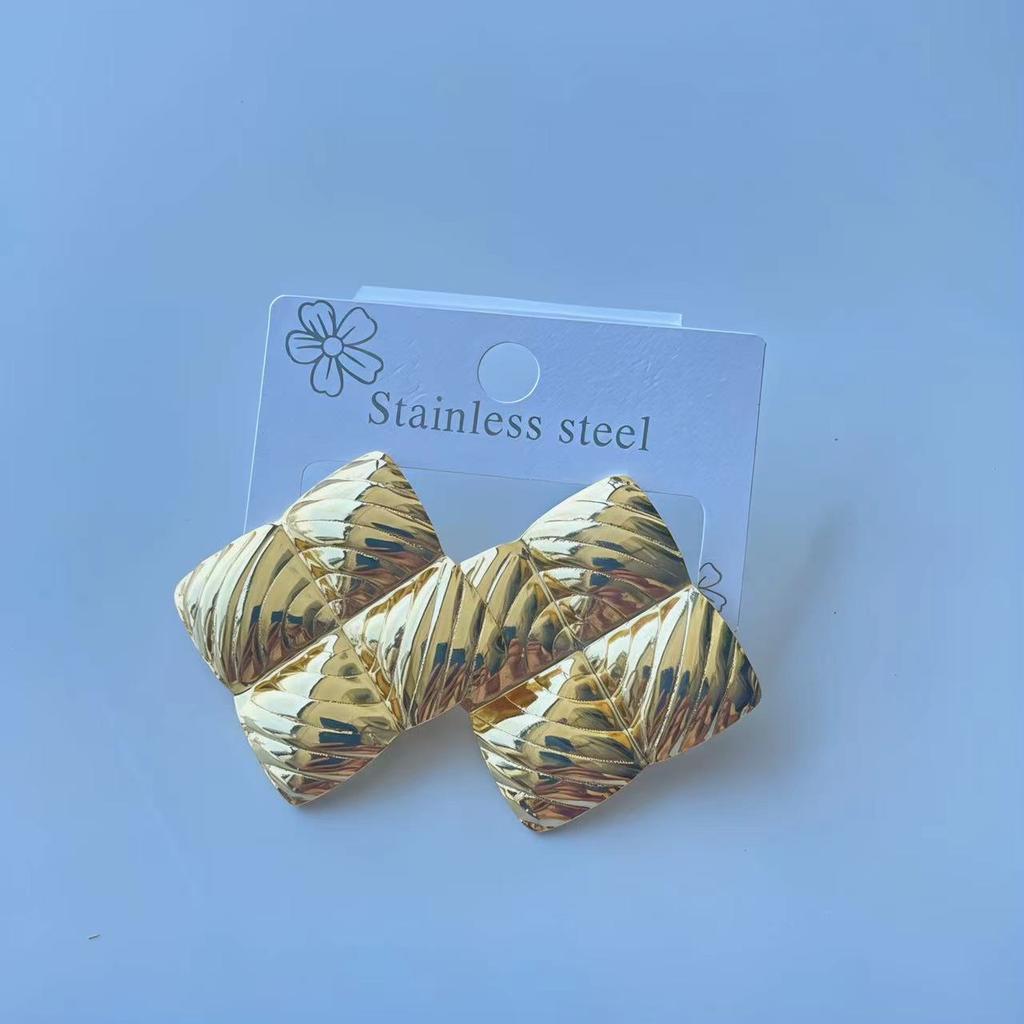 Multiple Styles Fashionable Trendy Exquisite Irregular-shaped Stud Earrings Versatile Jewelry Accessory For Women