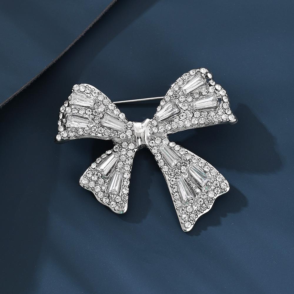 Luxury Slightly Inlaid With Zirconium Bow Brooch Exquisite Small Brooch For Women Suit Collar Shirt Accessories Corsage