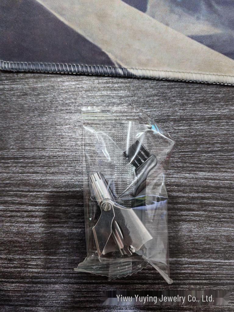 Men's Manual Nose Hair Trimmer and Cleaner Scissors