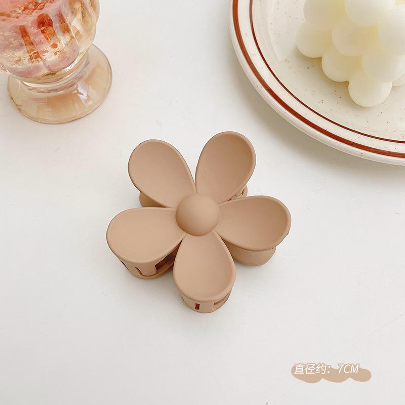 New Women Elegant Brown Beige Flower Geometric Hair Claw Clips Lady Plastic Hairpins Crab Hair Clips Fashion Hair Accessories
