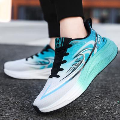 Chaussures de course ultra-légères en plaque de carbone explosive avec semelle extérieure absorbante pour les baskets de couple sexys