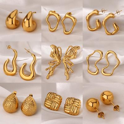 Unregelmäßige Schmetterling Edelstahl Ohrstecker für Damen Goldfarbe Süß Hochzeit Ästhetisch Geometrisch Ohrring Schmuck Geschenk Bff
