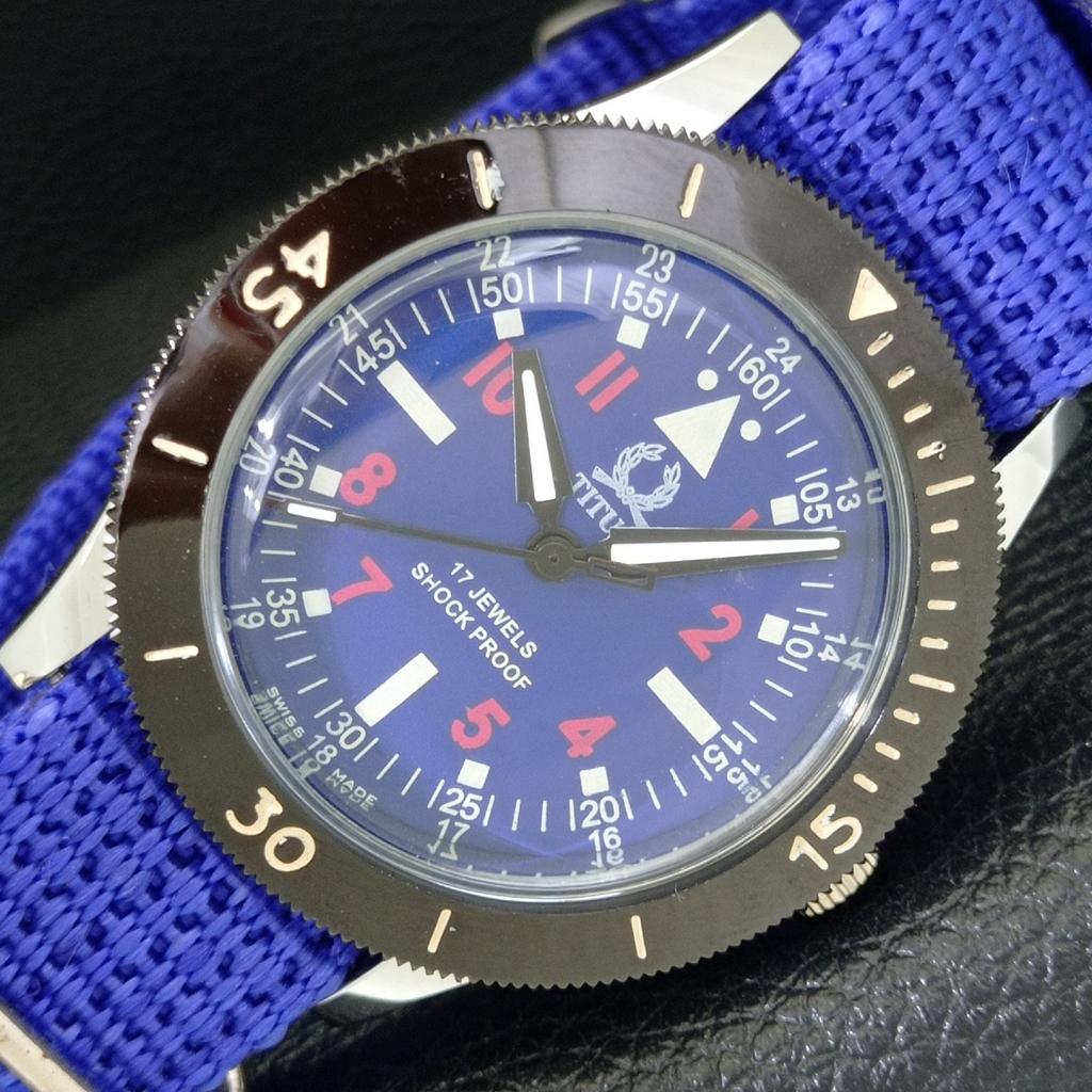 

VINTAGE TITUS HAND-WINDING SWISS MENS TURNABLE BEZEL BLUE DIAL WATCH a700015-5 R201-a700015