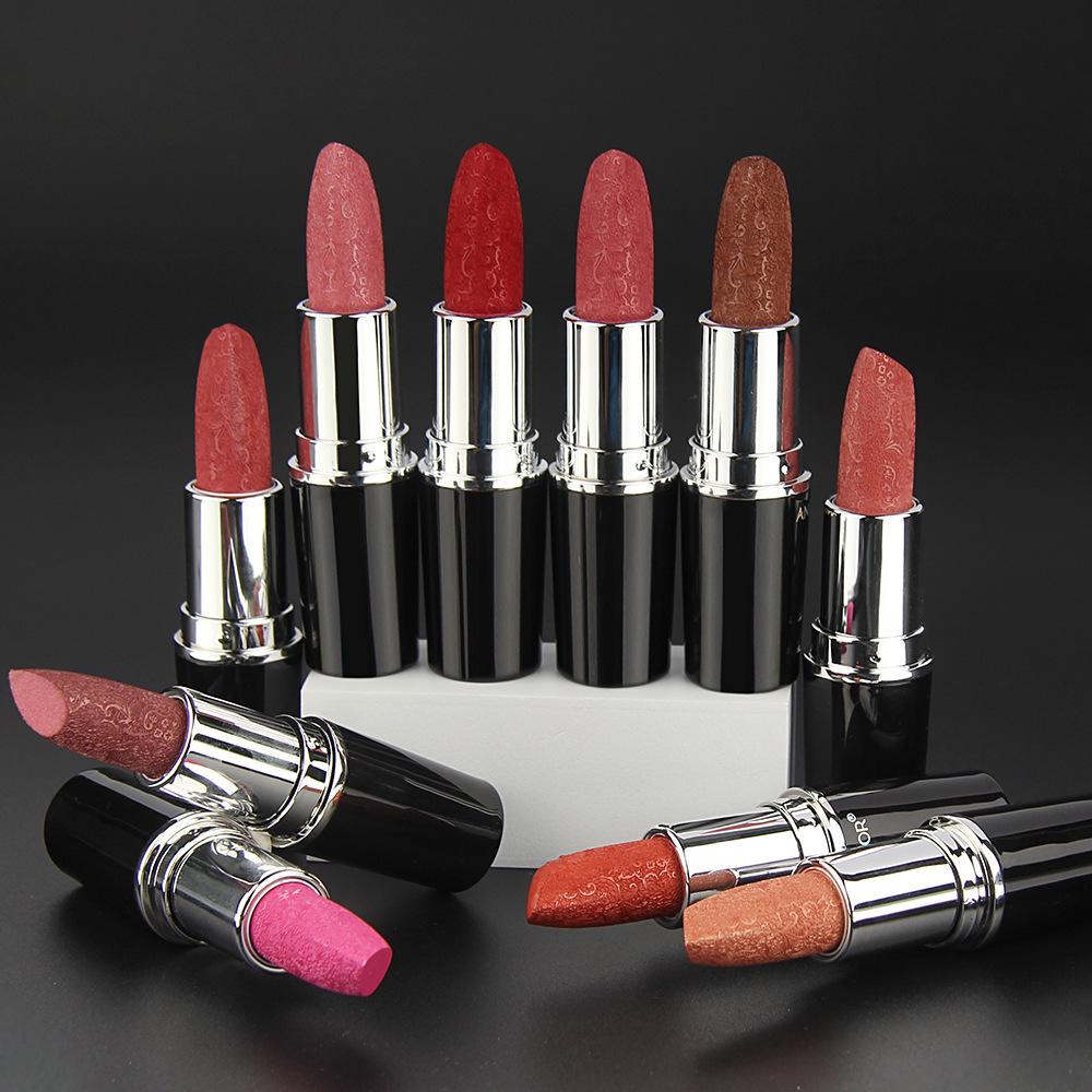 Non-Fading Hydrating Pearl Shimmer Lipstick with Long-Lasting Moisturizing Balm.