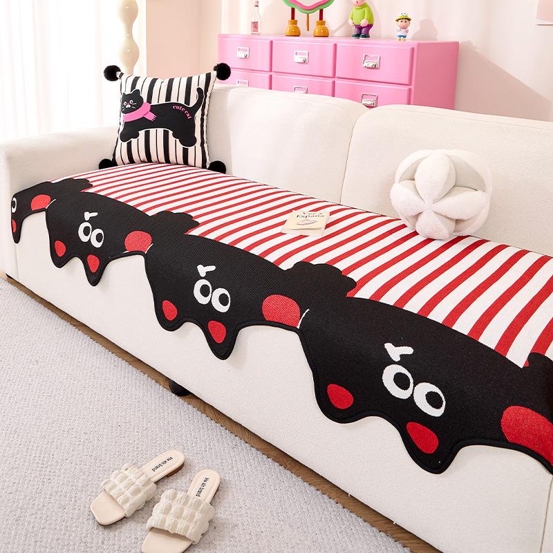 

2025 new cartoon special-shaped sofa cushion, universal in all seasons, one-piece straight-row sofa cover, non-slip and anti-cat scratch 90*70cm