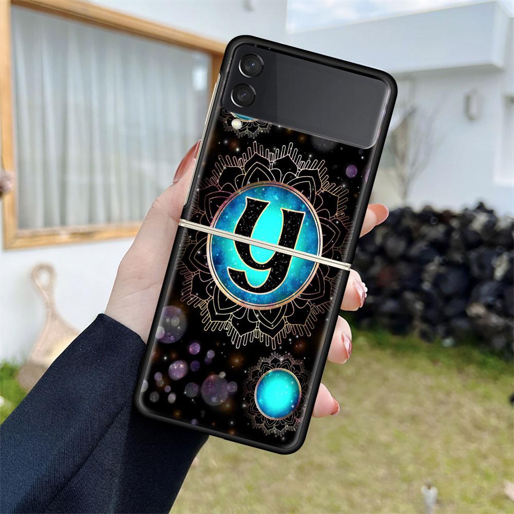 

Luxury Case For Samsung Galaxy Z Flip 4 3 5G Black PC Hard Phone Cases Fashion Back Cover ZFlip Funda Mandala Letter M Y Shell Samsung Z Flip 5G