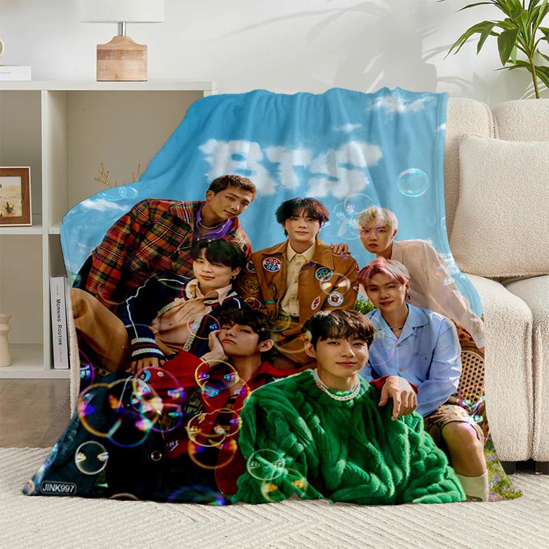1PC Vivid Dreams kpop Flannel Blanket Gift, Suitable for Both Men And Women, Soft Ideal for Beds And Sofa, Birthday Or Christmas Gift