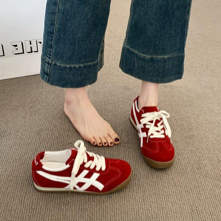 

Кожаные американские ретро мягкая подошва внутренняя высота увеличение желтые немецкие тренировочные туфли женские 2025 новая спортивная и повседневная обувь на платформе обувь Форреста Гампа 40 красный