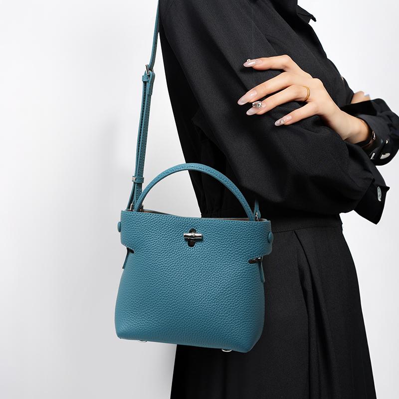 High end fashion genuine leather women's handbag, simple and elegant single shoulder crossbody bag