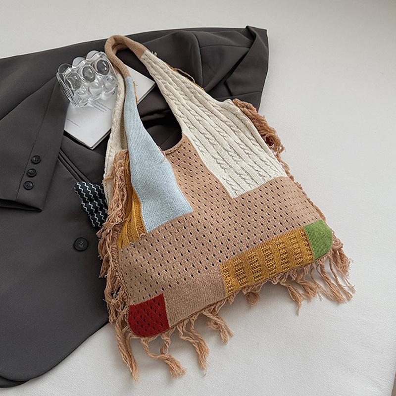 Yogodlns Fashion Creative Woven Shoulder Bag Handmade Fish Handbag Large Capacity Beach Bag Color Matching Ladies Underarm Bag