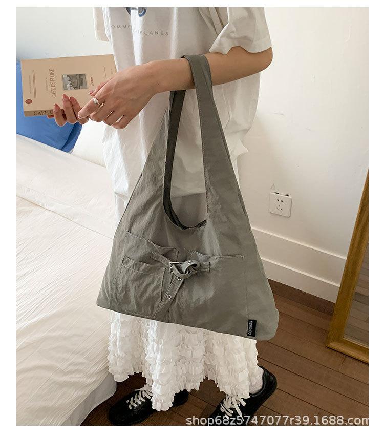 Large Capacity Japanese Canvas Shopping Bag Women's Bag 2025 New Casual Lightweight Tote Bag Fashion Commuter Shoulder Bag