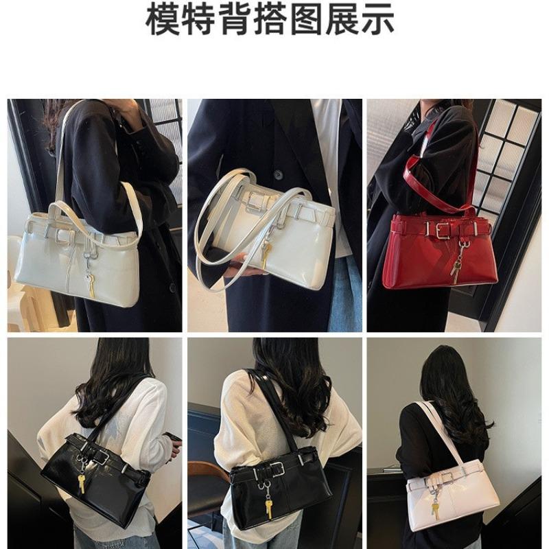 Niche high-end shoulder bag women's new autumn and winter retro versatile underarm bag work hand bag