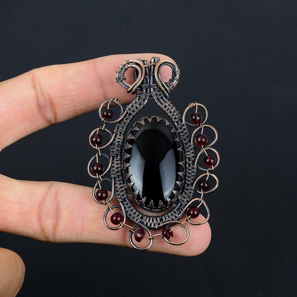 Schwarzer Onyx-Edelstein, reiner Kupferdraht, umwickelt, handgefertigter Anhänger-Schmuck